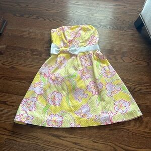 Strapless dress from Lilly Pulitzer. Size 2